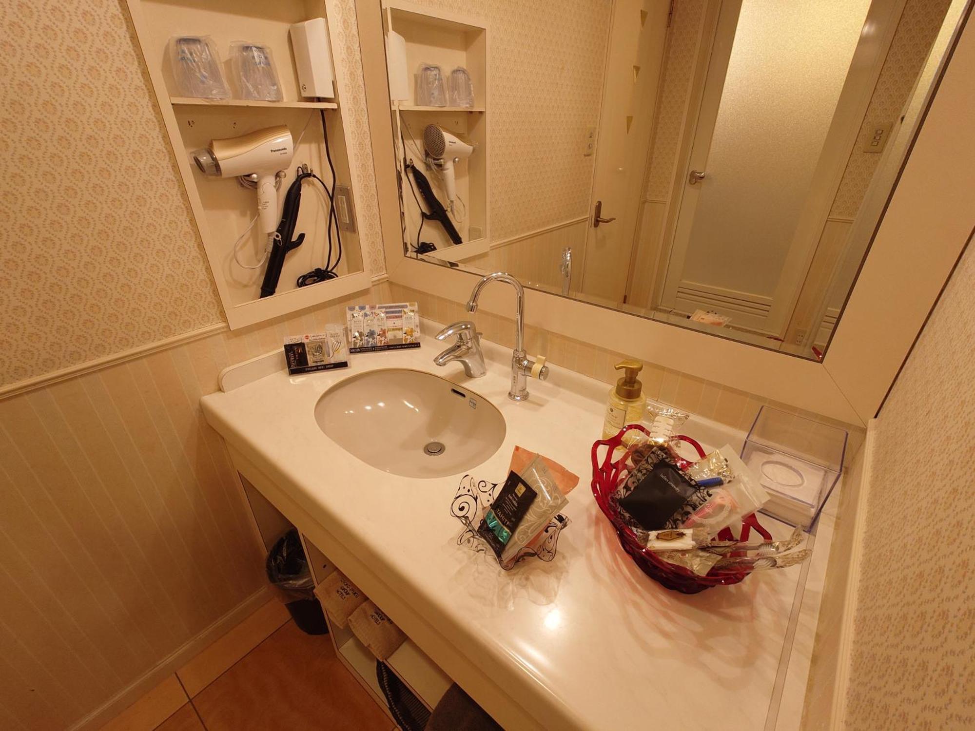 ホテル カーシュ Cache 男塾ホテルグループ (Adults Only) Himeji Exterior photo